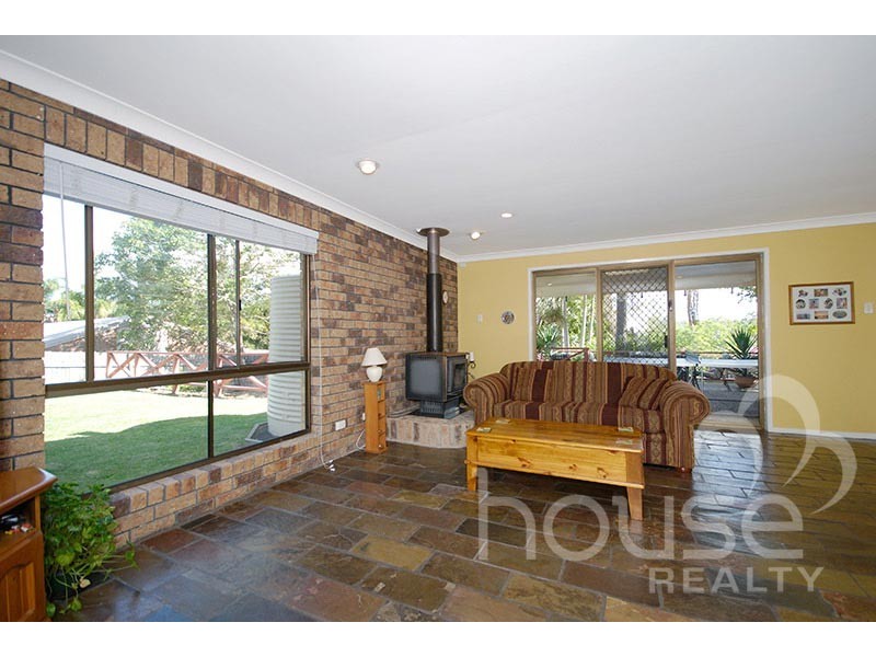 82 Bundoora Drive, Karana Downs QLD 4306
