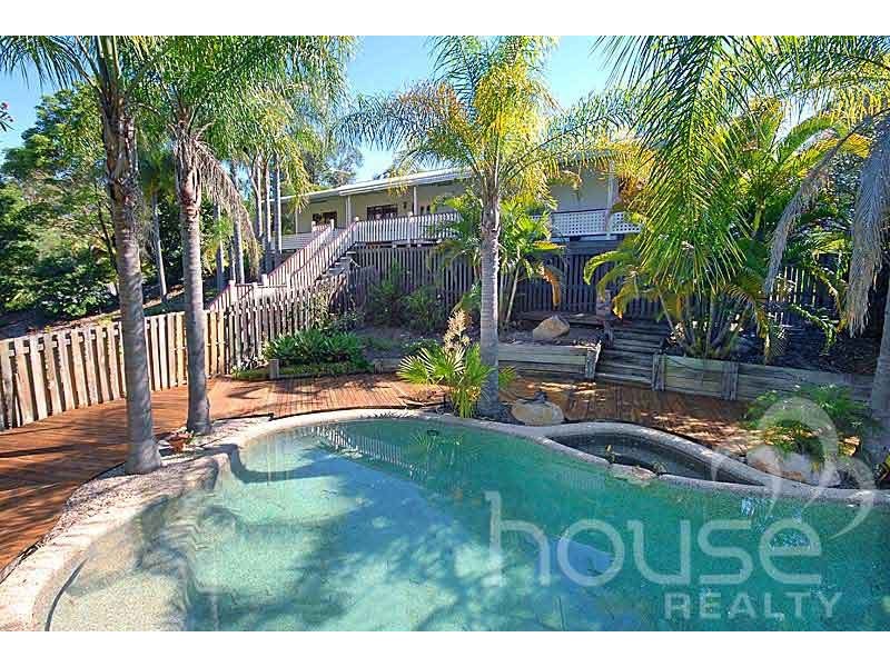 6 Wirriboot Ct, Karana Downs QLD 4306