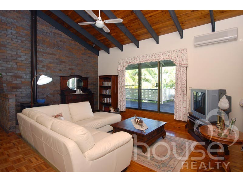 6 Wirriboot Ct, Karana Downs QLD 4306