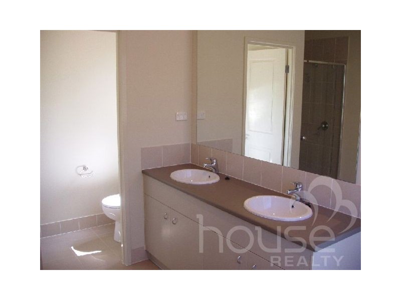 31 Barnes Court, Mount Crosby QLD 4306