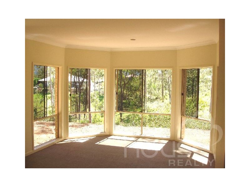 31 Barnes Court, Mount Crosby QLD 4306