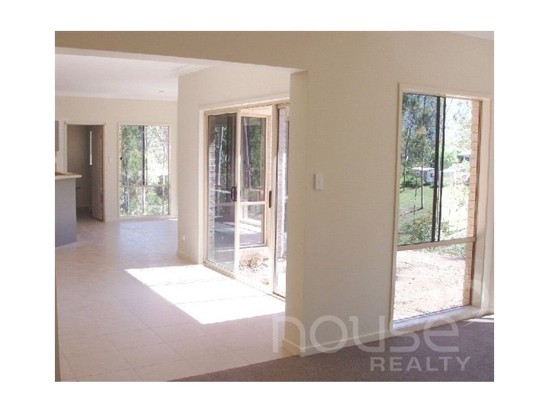 31 Barnes Court, Mount Crosby QLD 4306