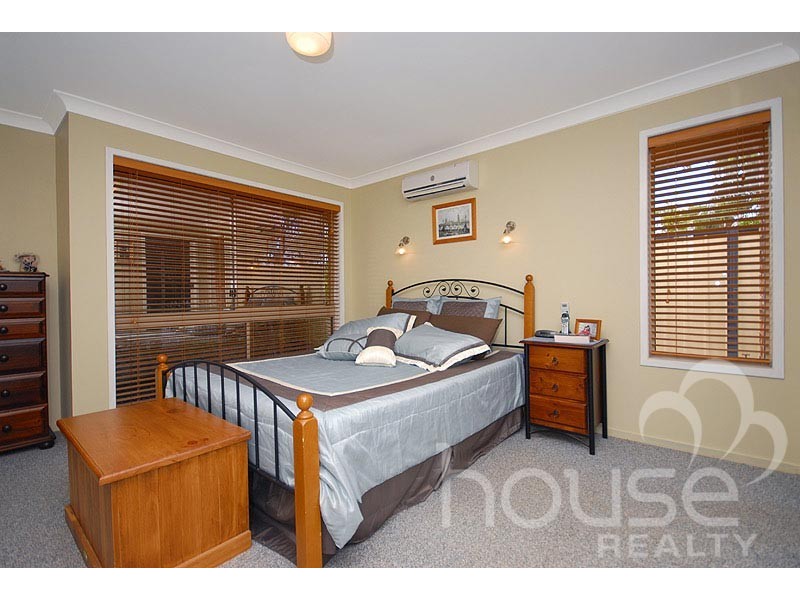1 Nariah Ct, Karana Downs QLD 4306