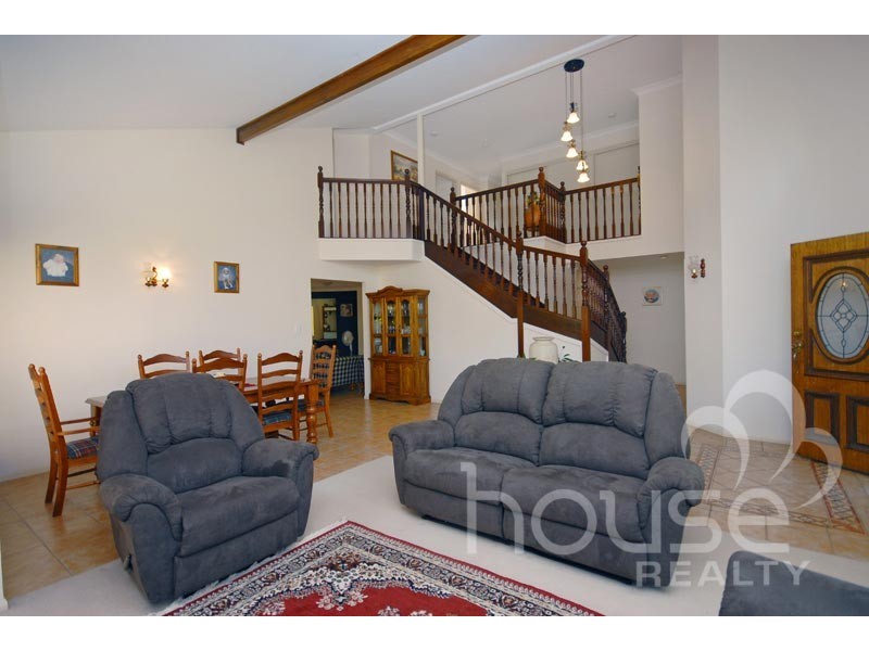 1 Carnoustie Court, Karana Downs QLD 4306