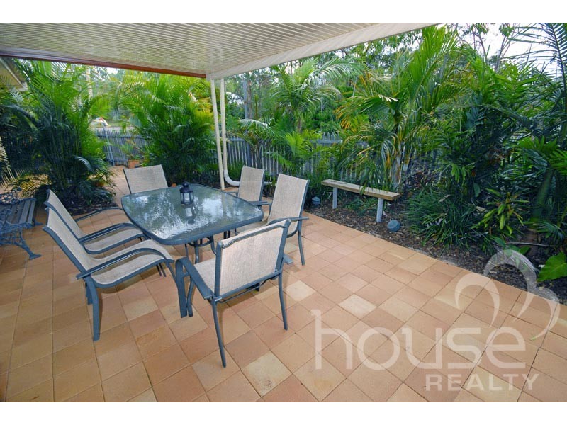 1 Carnoustie Court, Karana Downs QLD 4306