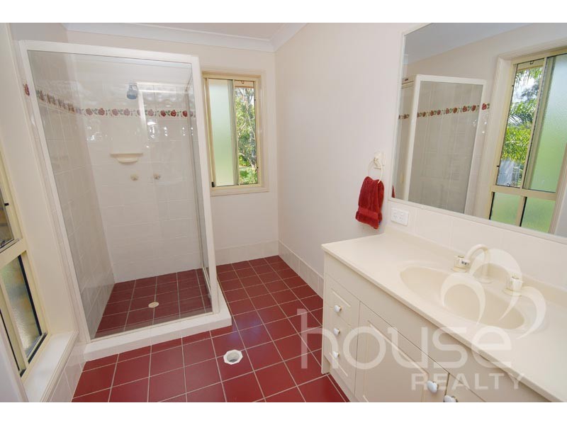 1 Carnoustie Court, Karana Downs QLD 4306