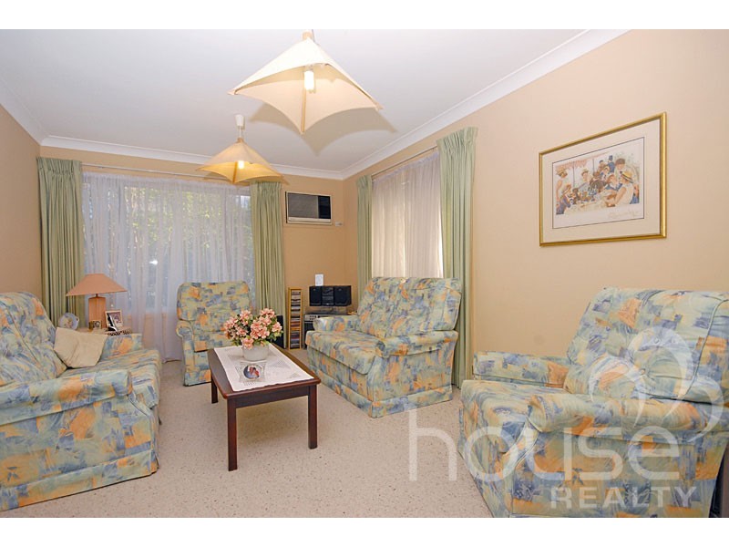 182 College Road, Karana Downs QLD 4306