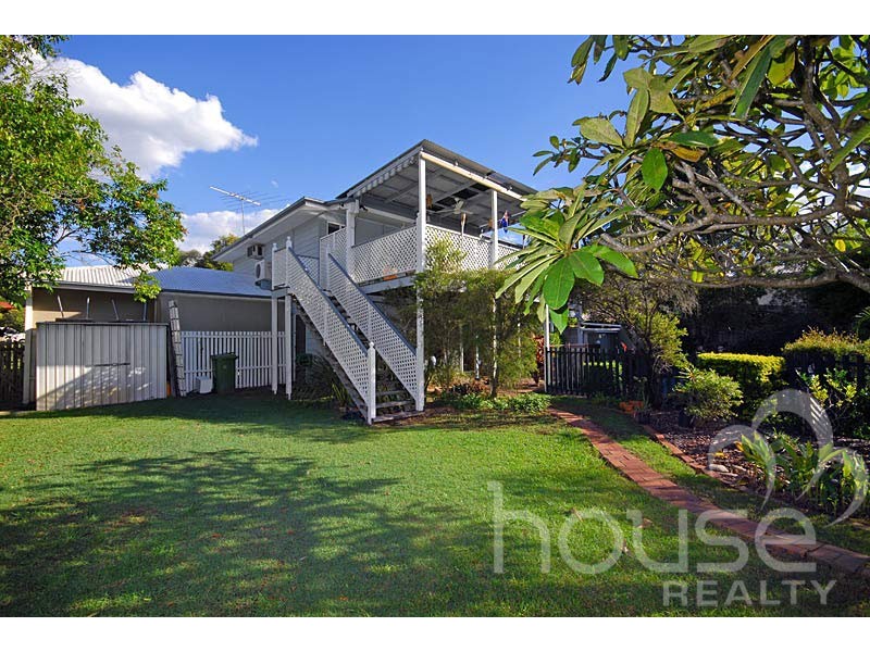 182 College Road, Karana Downs QLD 4306