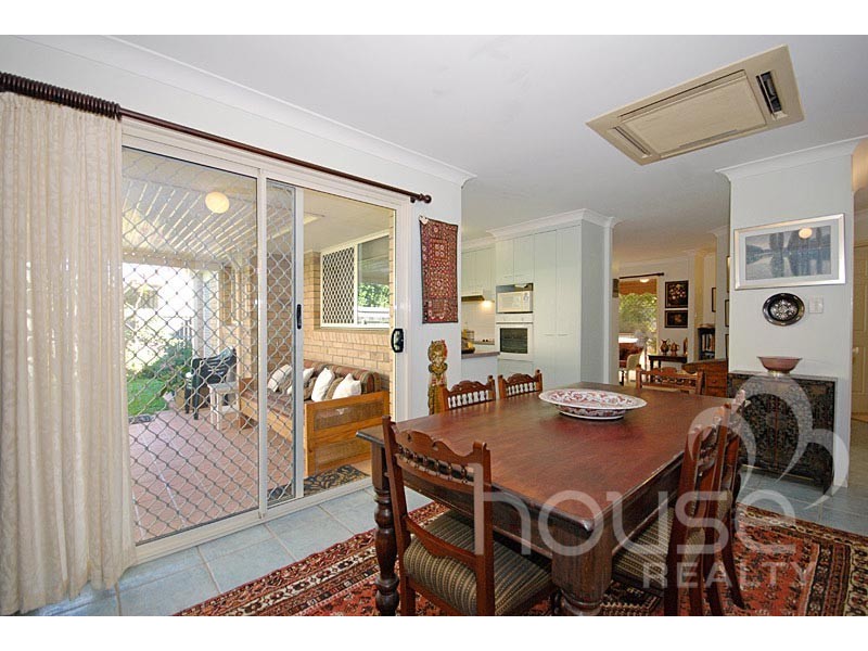 14 Bloomsbury Cr, Moggill QLD 4070