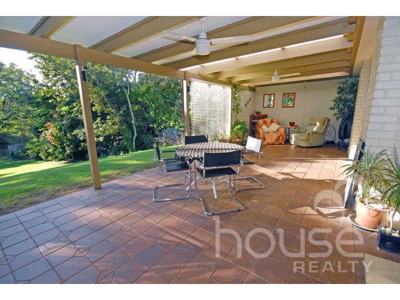 154 College Road, Karana Downs QLD 4306