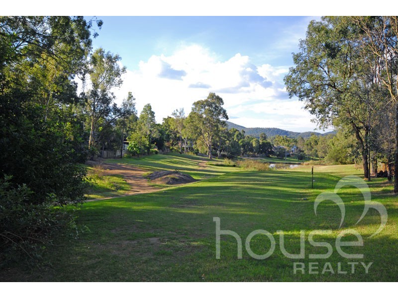 154 College Road, Karana Downs QLD 4306