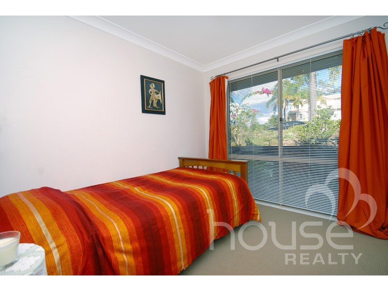 154 College Road, Karana Downs QLD 4306