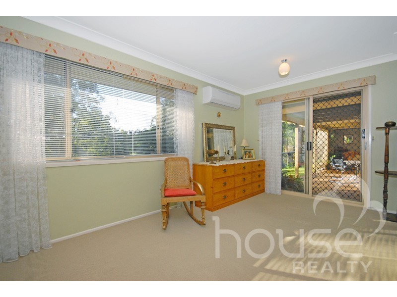 154 College Road, Karana Downs QLD 4306