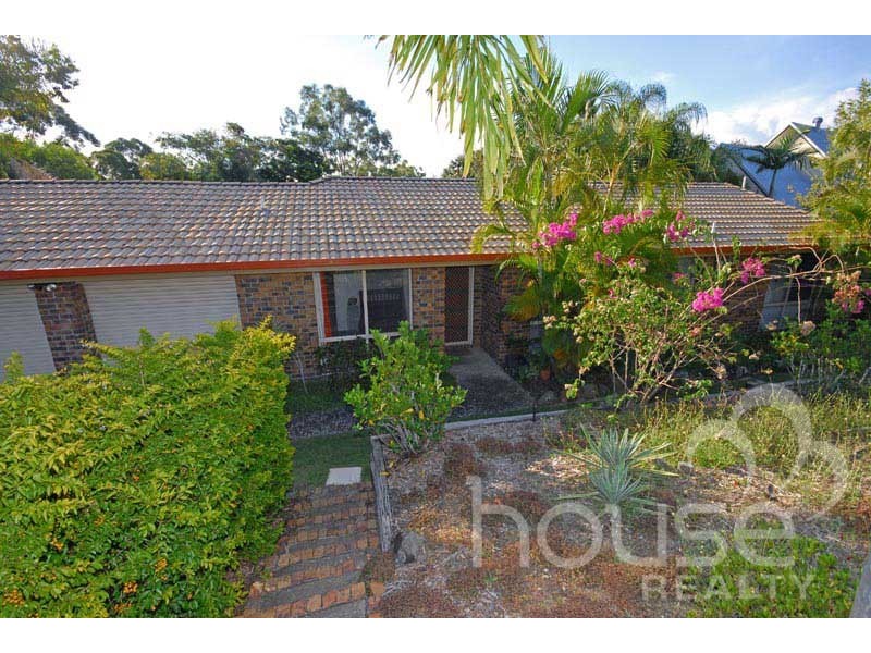 154 College Road, Karana Downs QLD 4306