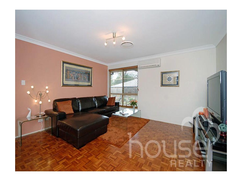 40 College Road, Karana Downs QLD 4306