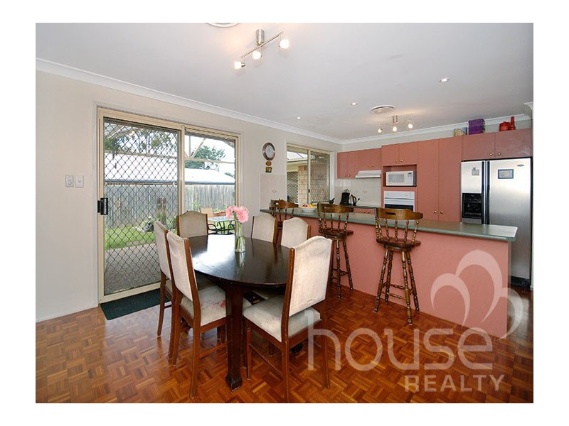 40 College Road, Karana Downs QLD 4306