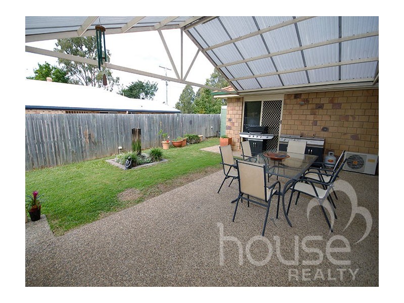 40 College Road, Karana Downs QLD 4306