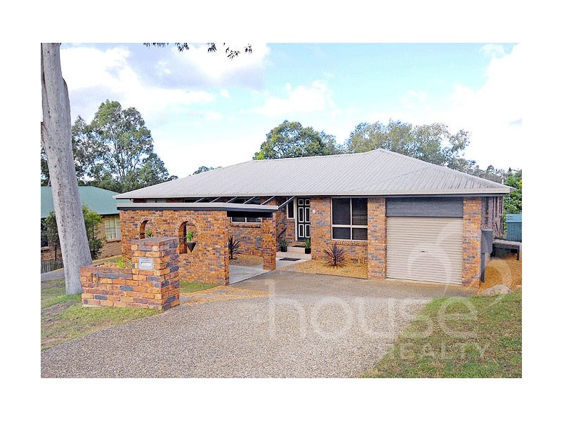 19 St Andrews Drive, Karana Downs QLD 4306