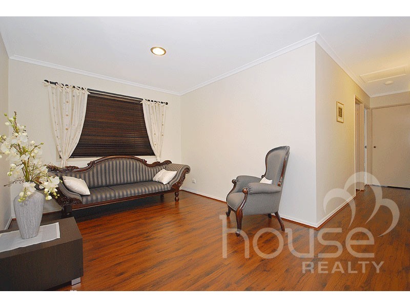 19 St Andrews Drive, Karana Downs QLD 4306