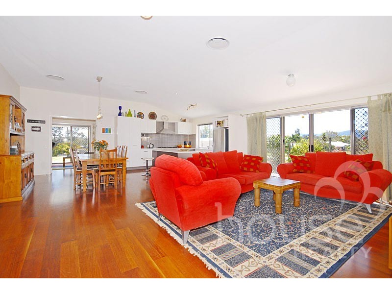14 Katherine Court, Karalee QLD 4306
