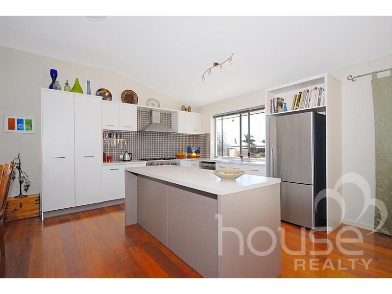 14 Katherine Court, Karalee QLD 4306