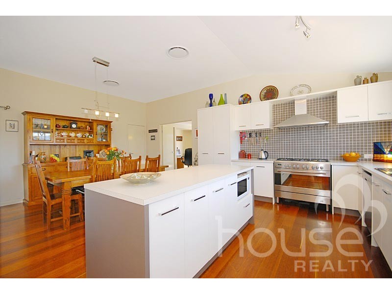 14 Katherine Court, Karalee QLD 4306
