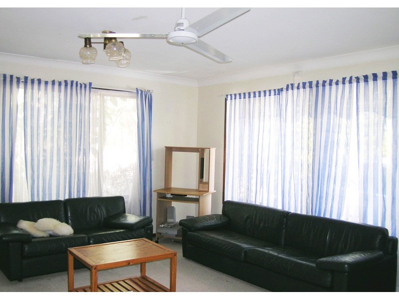 4 Leuneah Lane, Karana Downs QLD 4306