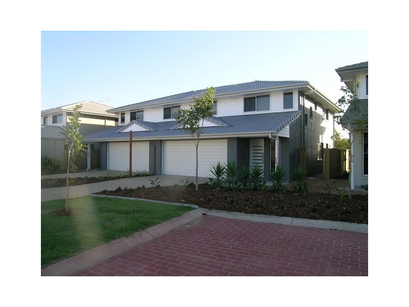 302 College Road, Karana Downs QLD 4306