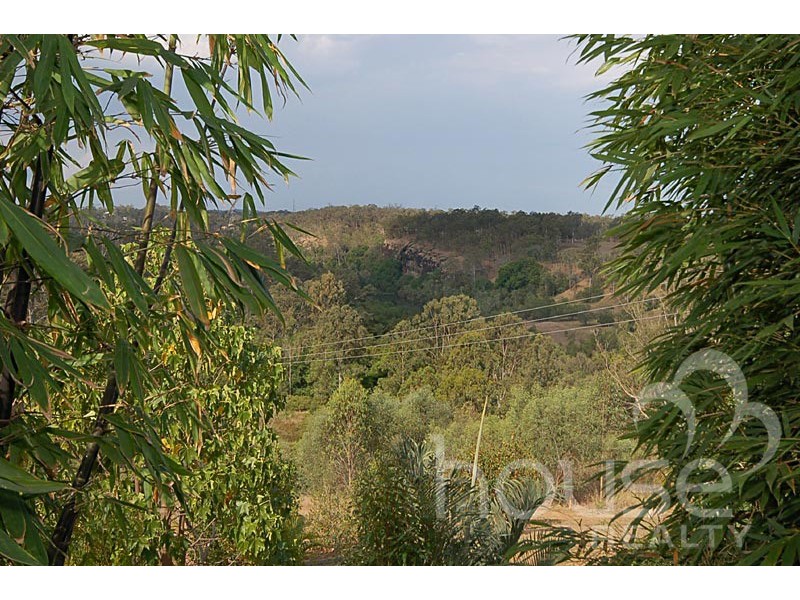 35 Willeen Court, Chuwar QLD 4306