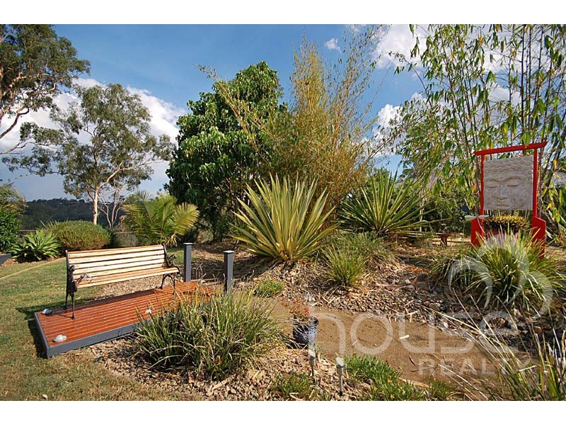 35 Willeen Court, Chuwar QLD 4306