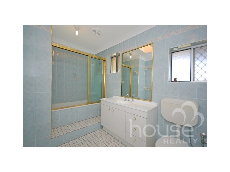 7 Dan Street, Chuwar QLD 4306