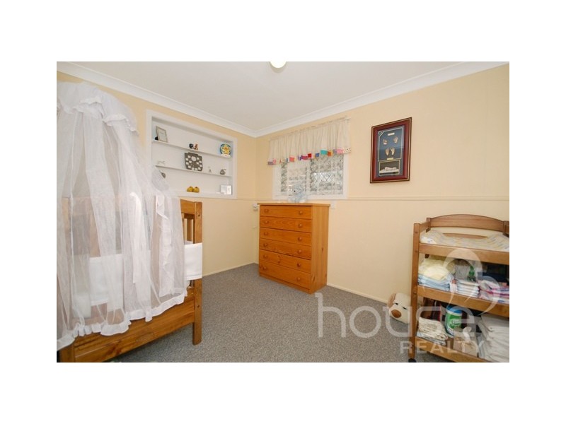 7 Dan Street, Chuwar QLD 4306