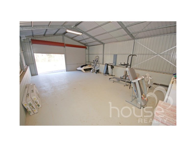 7 Dan Street, Chuwar QLD 4306