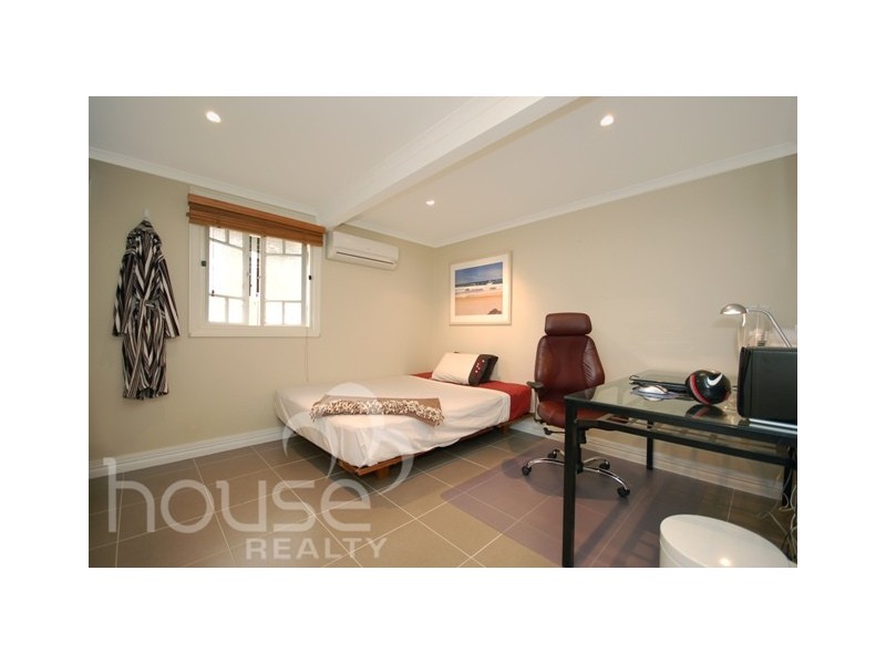 28 Dunsmore Street, Kelvin Grove QLD 4059