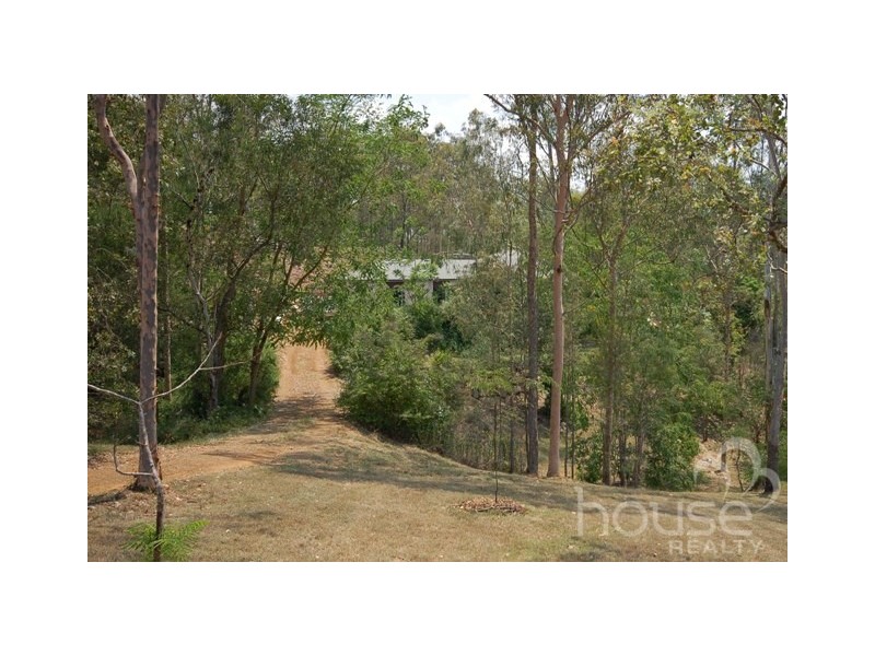 33 Sheepstation Gully Close, Mount Crosby QLD 4306