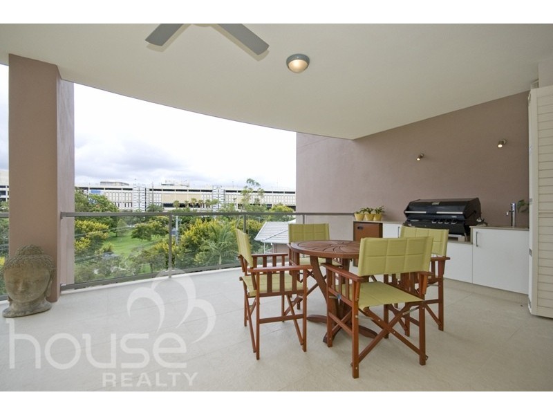 4/52 Underhill Ave, Indooroopilly QLD 4068