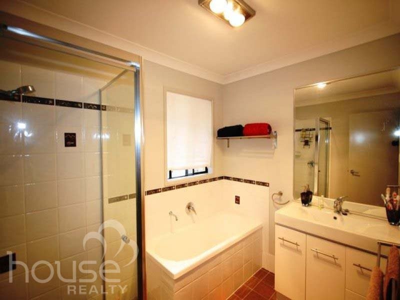 31 St Andrews Drive, Karana Downs QLD 4306