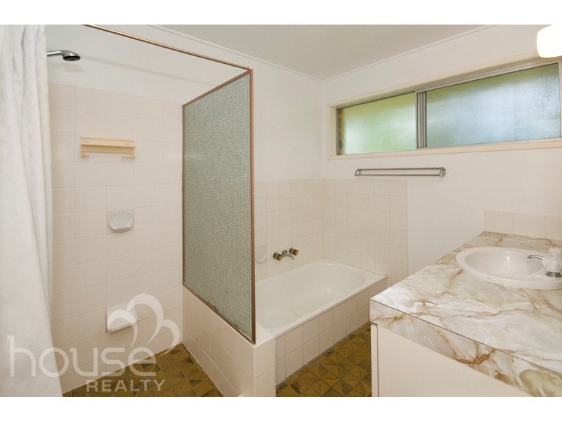 10 Limosa Street, Bellbowrie QLD 4070