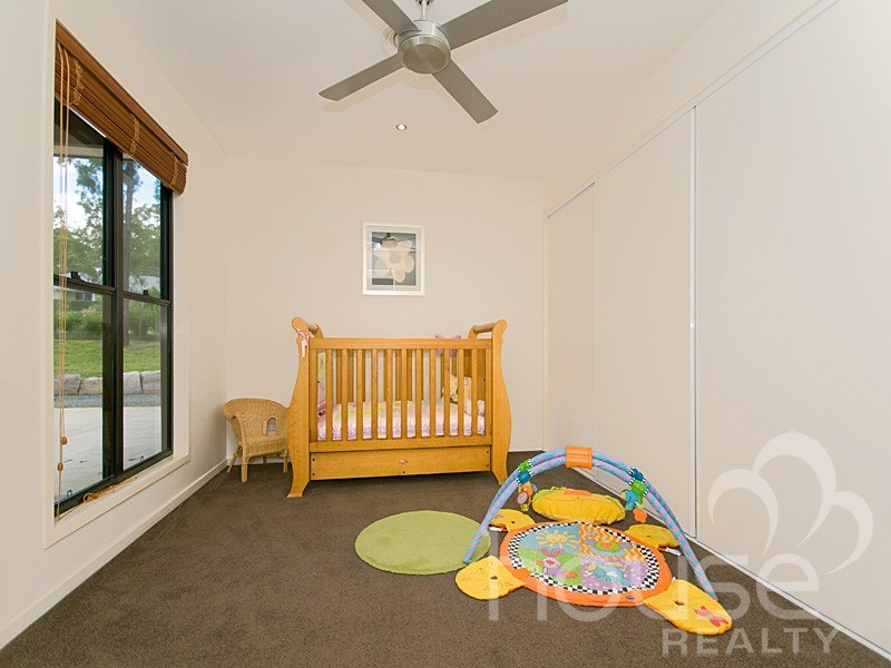 31 Emma Holt Court, Mount Crosby QLD 4306