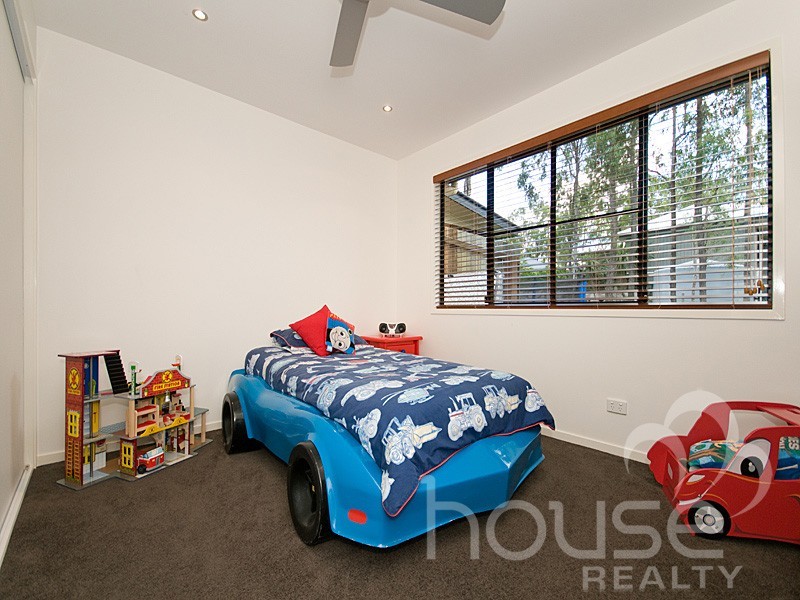 31 Emma Holt Court, Mount Crosby QLD 4306