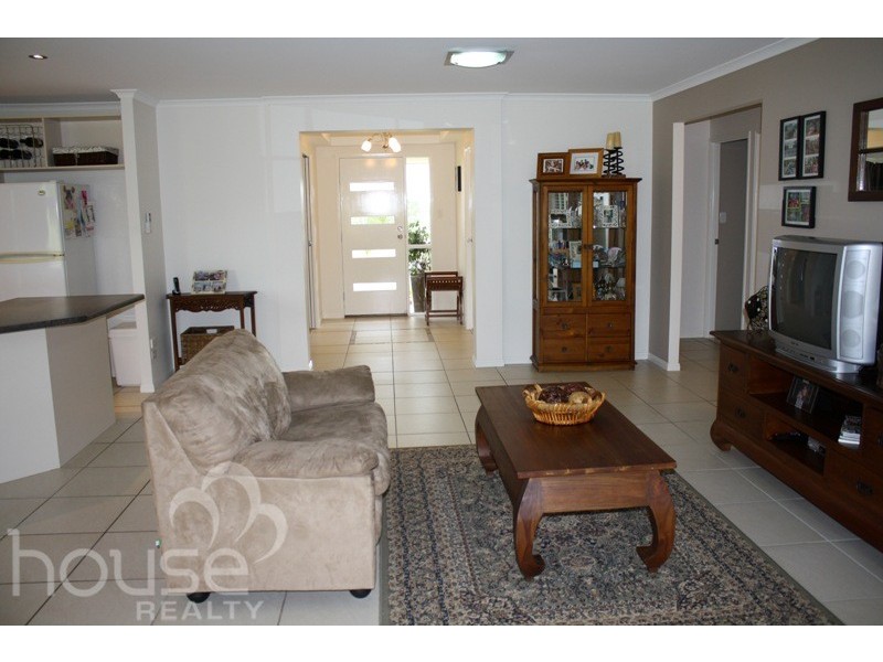 32 Phar Lap Parade, Karalee QLD 4306