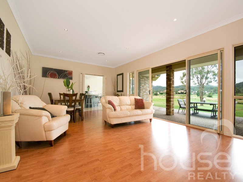 28 Myora Row, Karalee QLD 4306