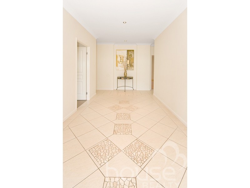 28 Myora Row, Karalee QLD 4306