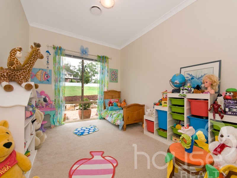 28 Myora Row, Karalee QLD 4306