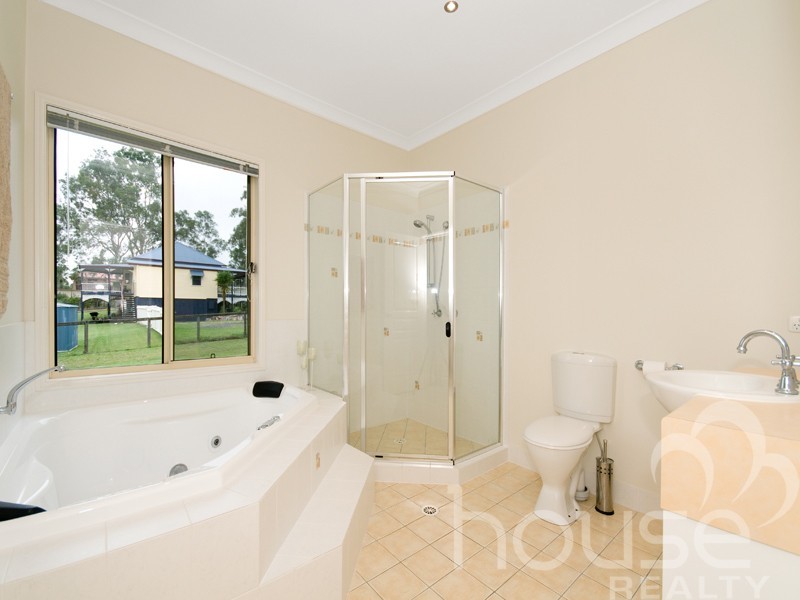 28 Myora Row, Karalee QLD 4306