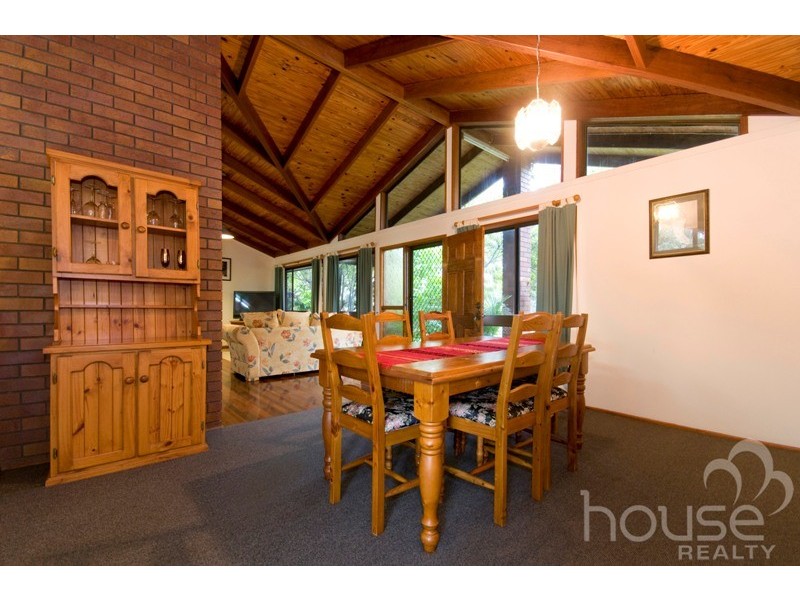1 Mountain Vista Court, Mount Crosby QLD 4306