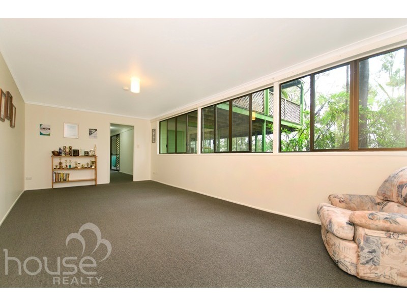 1 Mountain Vista Court, Mount Crosby QLD 4306