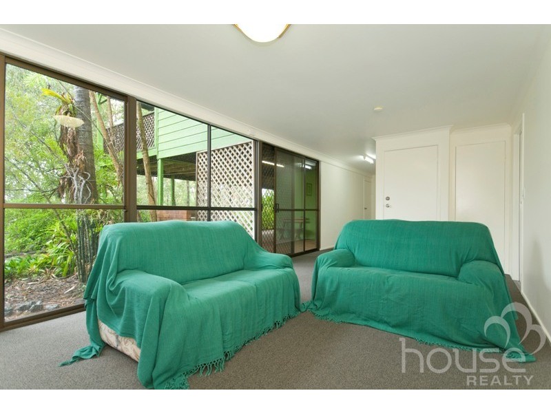 1 Mountain Vista Court, Mount Crosby QLD 4306