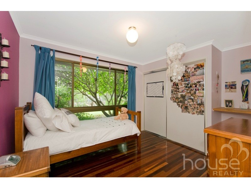 1 Mountain Vista Court, Mount Crosby QLD 4306