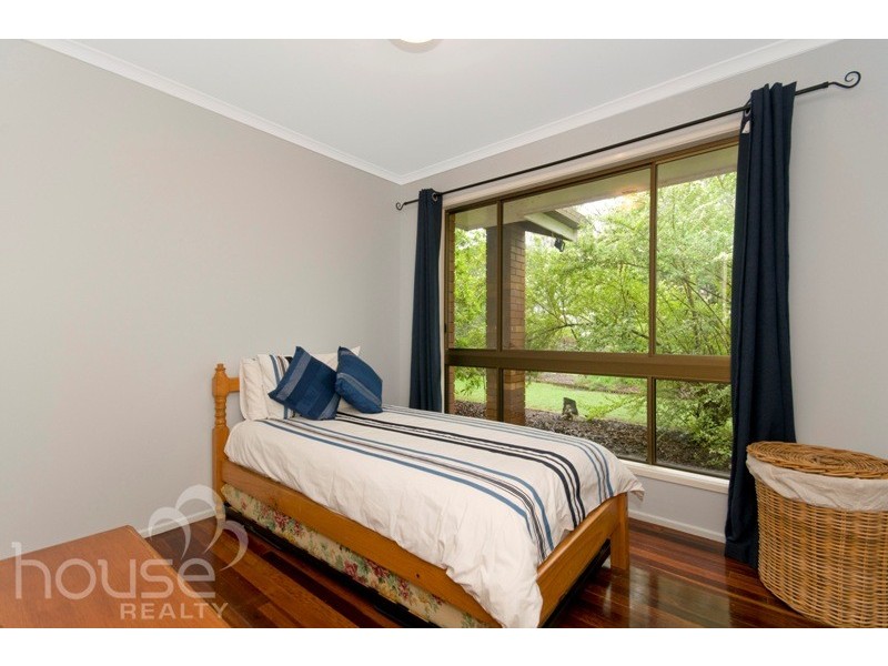 1 Mountain Vista Court, Mount Crosby QLD 4306